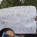 Tabasqueños abarrotan el centro en día de asueto