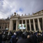 Liam Lawson explota contra fans de “Checo” Pérez por comentarios en su contra