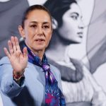 A la batalla contra la deserción; entregan Beca “Rita Cetina”