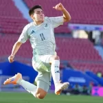 Belinda se presenta con emoción en Mentiras y confirma que se someterá a cirugía